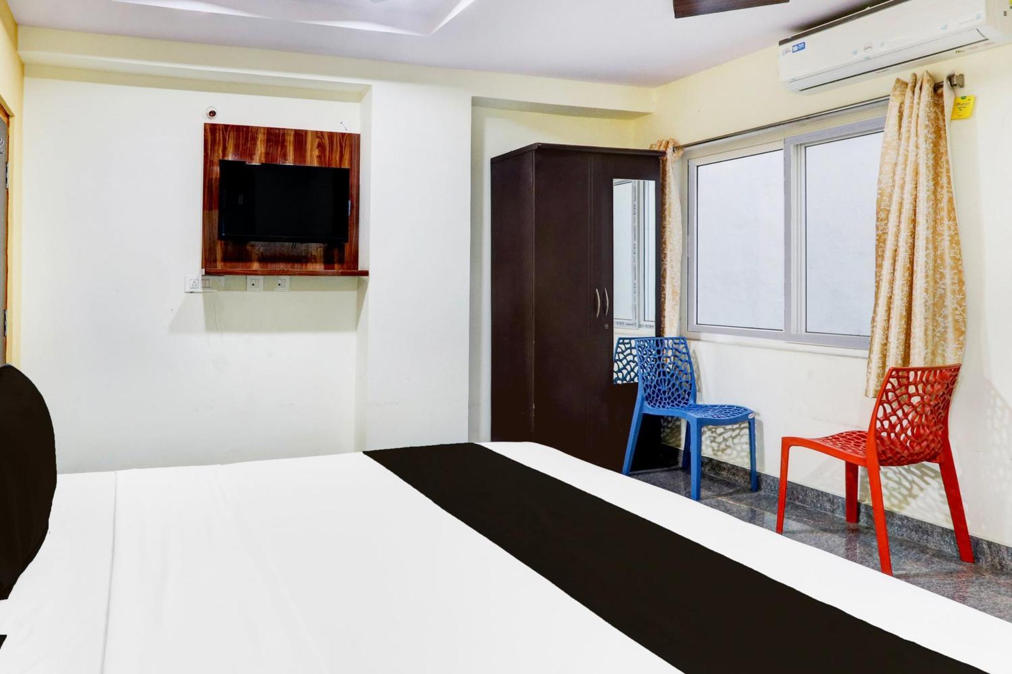 Hotel O Anoos Minarva Hyderabad Exterior photo