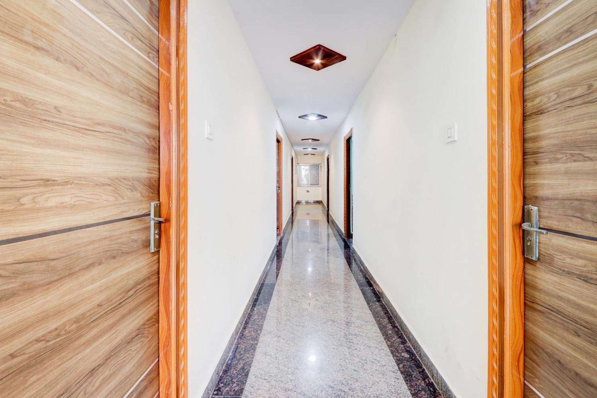 Hotel O Anoos Minarva Hyderabad Exterior photo